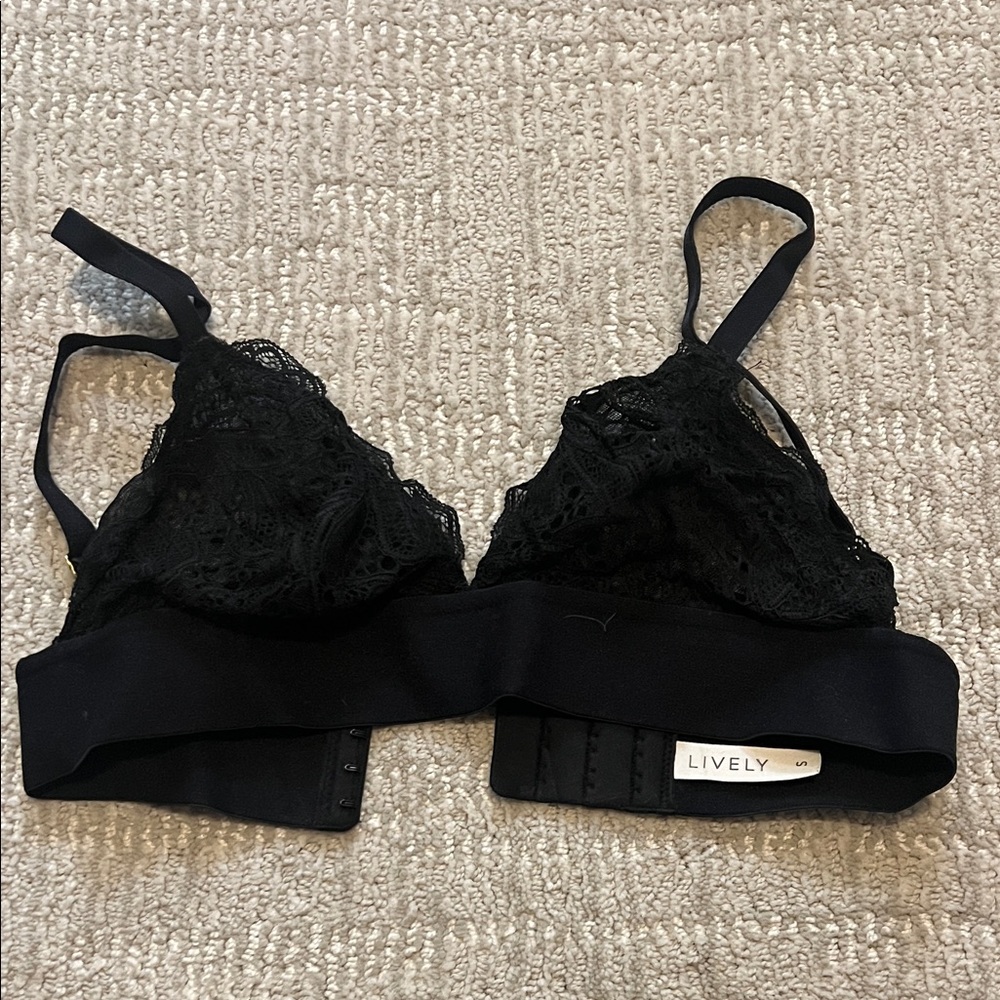 Lively Elegant Black Lace Bralette